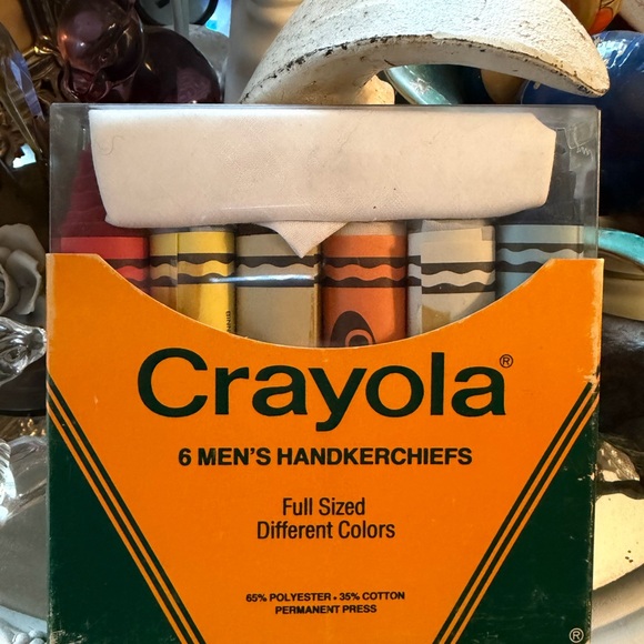 1981 VTG Crayola Men's Handkerchiefs Set - Picture 2 of 2